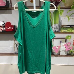 Torrid Vibrant Green Tank Top Ptp is 28.